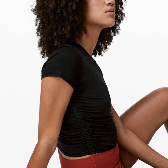 Looking for Lululemon All It Takes Short Sleeve Size 6 any color - Picture 7 of 7